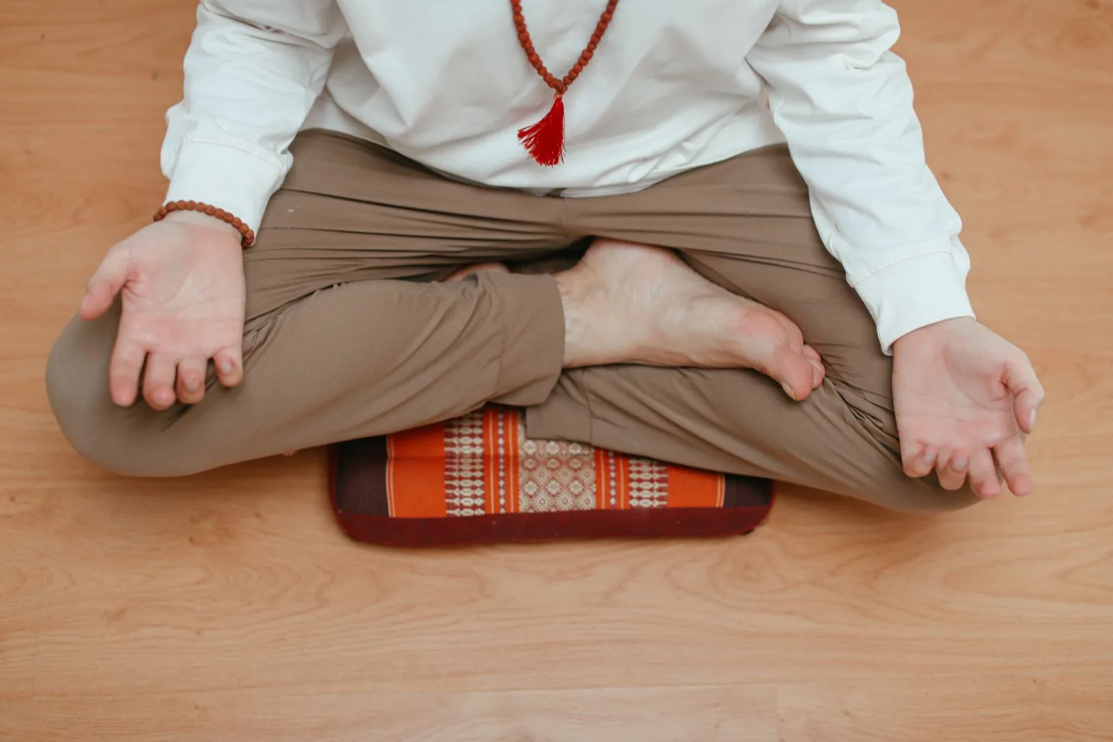 Mejores esterillas y cojines de meditación: zabutón, zafu o los dos