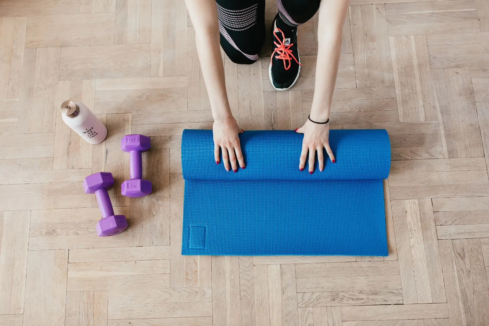 Medidas y tamaños de esterilla de yoga: ¿cuál elegir según tu altura?